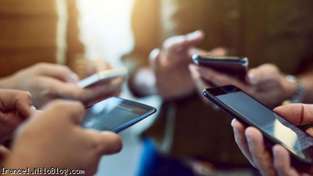آغاز اتصال اینترنت خطوط تلفن همراه ایرانسل از ۹ استان/ کاربران همراه اول و رایتل همچنان در انتظار